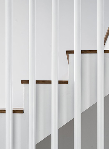 Parapetti per Scale Interne Sicure e di Design