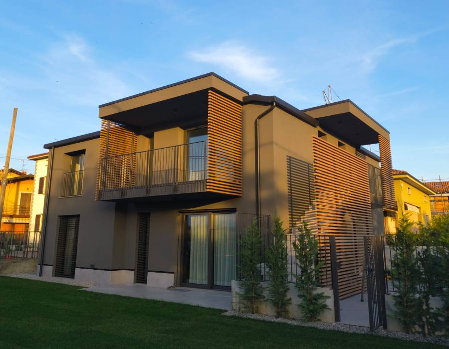 Frangisole su scale esterne