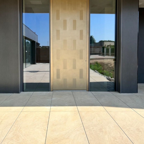 Portoncino in Alluminio customizzato