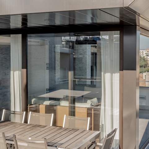 Pergola Esterna con Struttura in Ferro